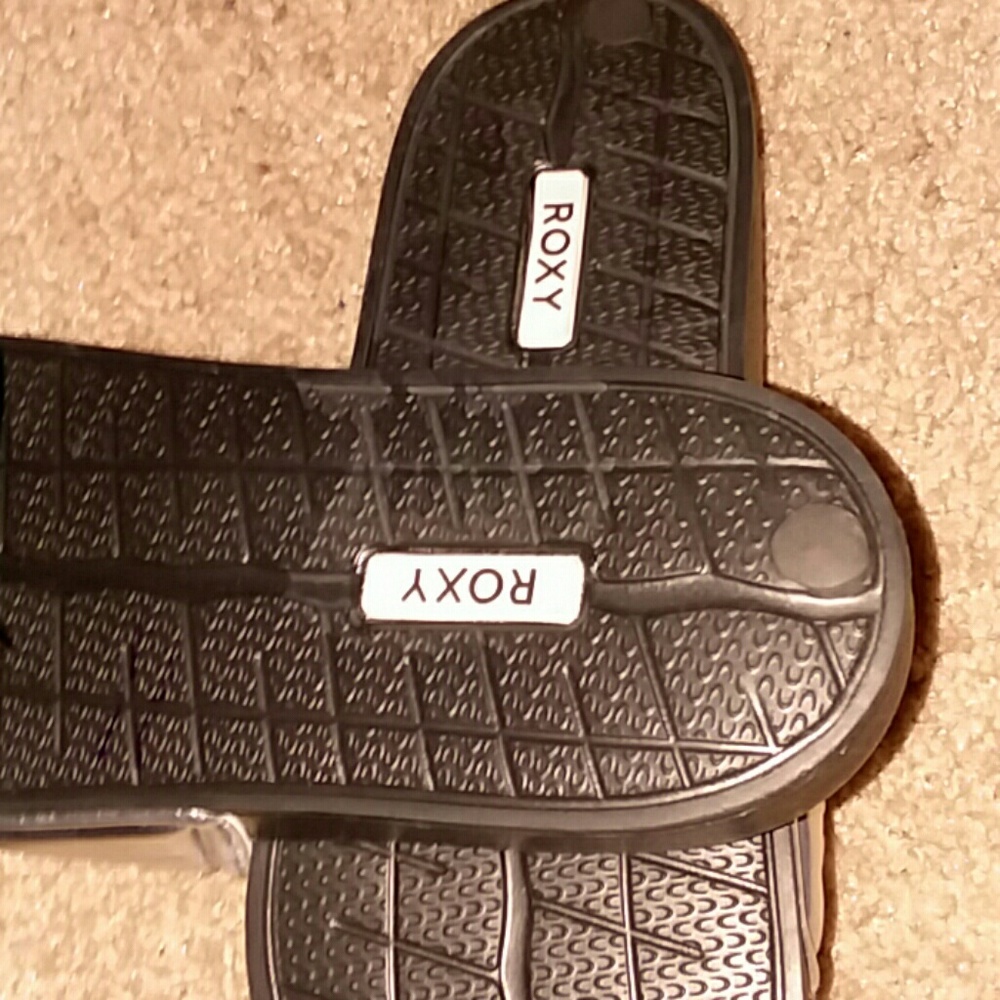 NWOT Roxy slides - Picture 3 of 3